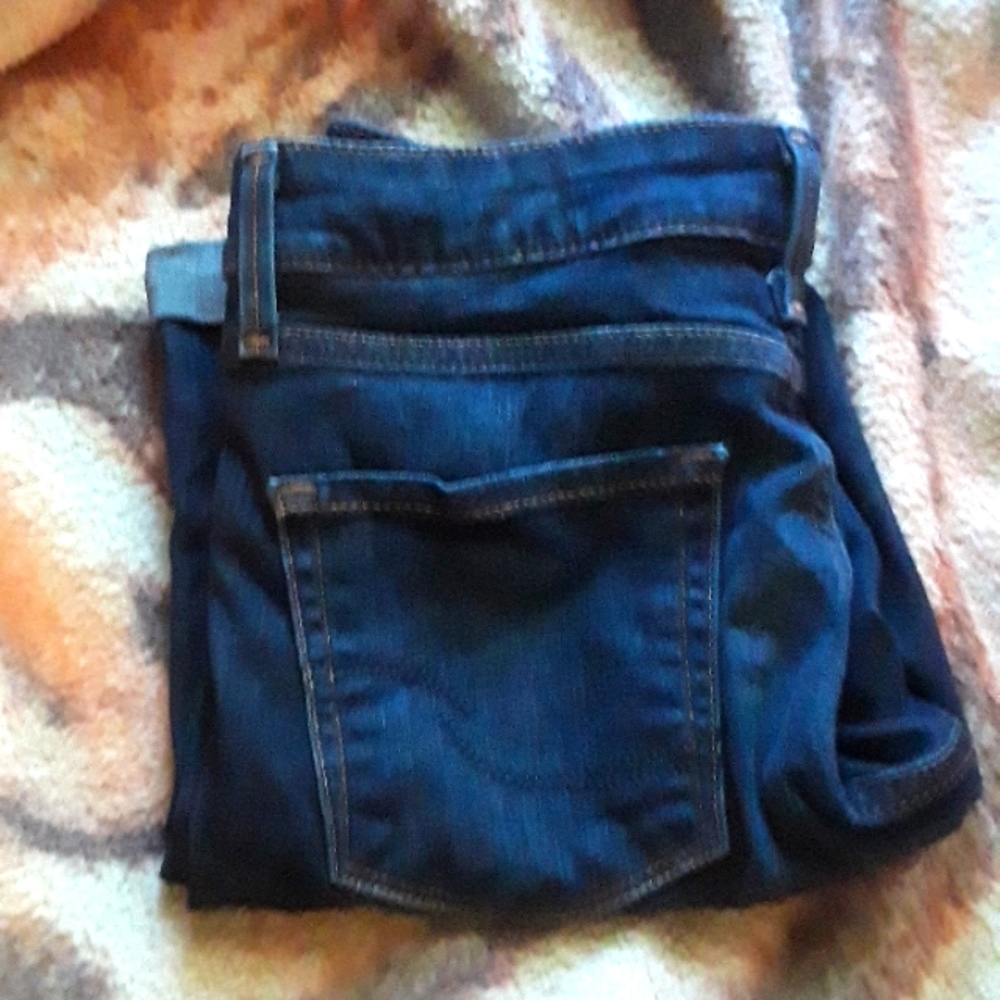 Signature levi Strauss modern Bermuda shorts 2 W26